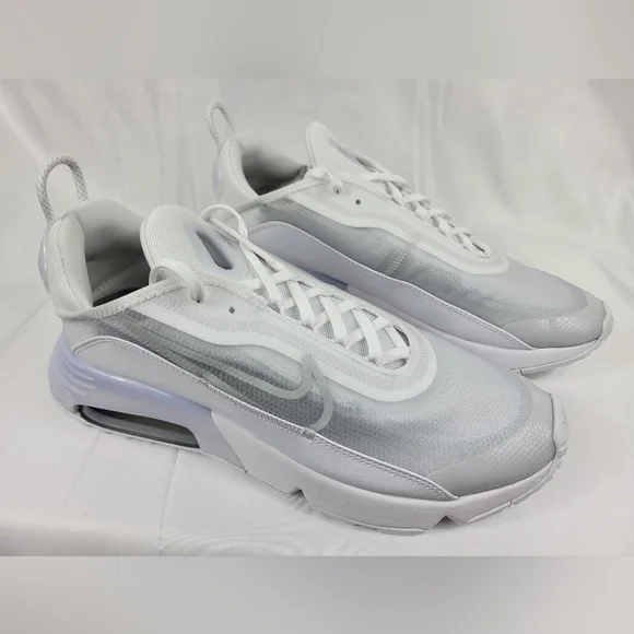 Nike Air Max 2090 Triple White Athletic Shoes Sneakers Mens Size 10.5 BV9977-100 - Picture 1 of 12